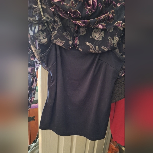 Faded Glory Semi-sheer, Soft, Velvet Floral design Top, with Tank set, flowy - Picture 4 of 10